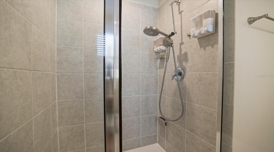 Bradenton, Florida 34211, 3 Bedroom Bedrooms, ,2 Bathroombathrooms,Residential,For Sale,Sky Acres,0,Mfrtb8541032