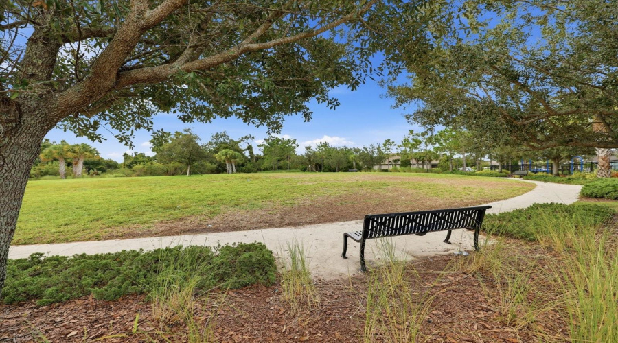 Bradenton, Florida 34211, 3 Bedroom Bedrooms, ,2 Bathroombathrooms,Residential,For Sale,Sky Acres,0,Mfrtb8541032