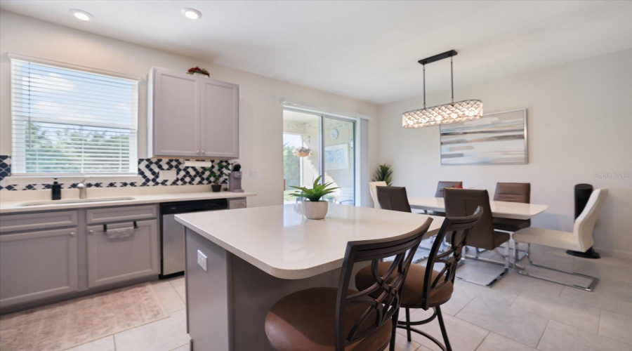 Bradenton, Florida 34211, 3 Bedroom Bedrooms, ,2 Bathroombathrooms,Residential,For Sale,Sky Acres,0,Mfrtb8541032