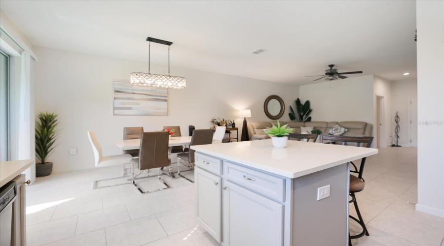 Bradenton, Florida 34211, 3 Bedroom Bedrooms, ,2 Bathroombathrooms,Residential,For Sale,Sky Acres,0,Mfrtb8541032