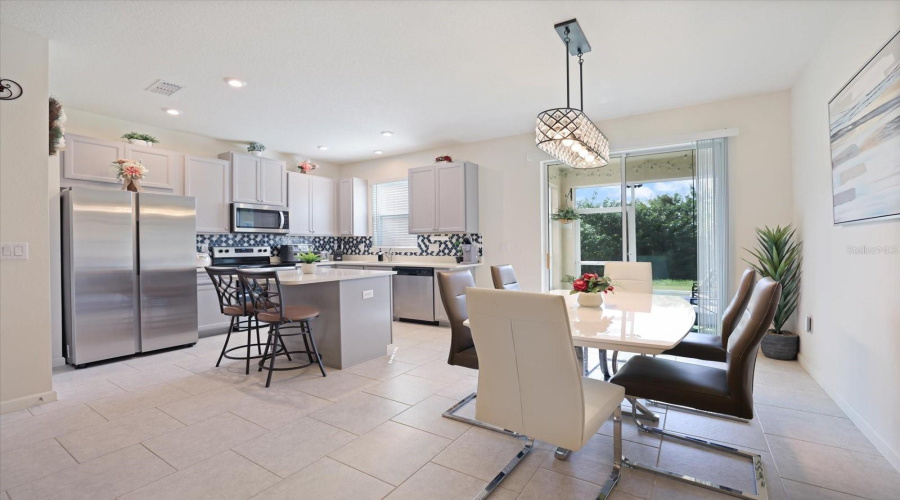 Bradenton, Florida 34211, 3 Bedroom Bedrooms, ,2 Bathroombathrooms,Residential,For Sale,Sky Acres,0,Mfrtb8541032