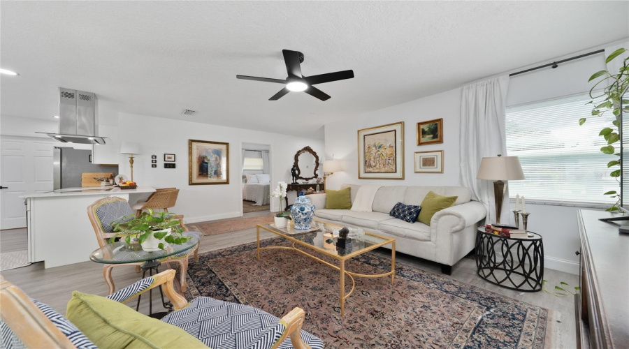 Altamonte Springs, Florida 32701, 3 Bedroom Bedrooms, ,2 Bathroombathrooms,Residential,For Sale,Woodling,0,Mfro6434865