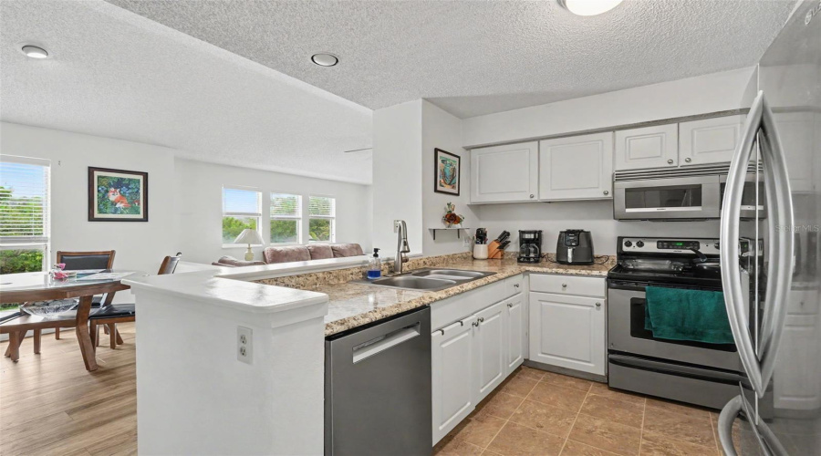 St Petersburg, Florida 33716, 3 Bedroom Bedrooms, ,2 Bathroombathrooms,Residential,For Sale,112Th,0,Mfrtb8533504