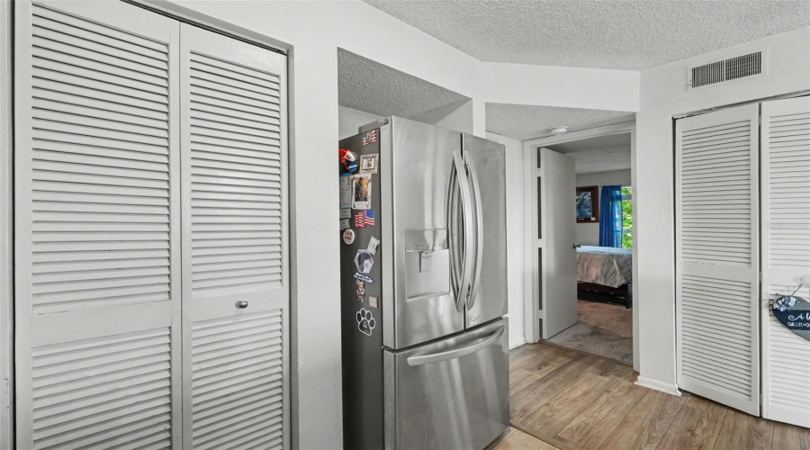 St Petersburg, Florida 33716, 3 Bedroom Bedrooms, ,2 Bathroombathrooms,Residential,For Sale,112Th,0,Mfrtb8533504