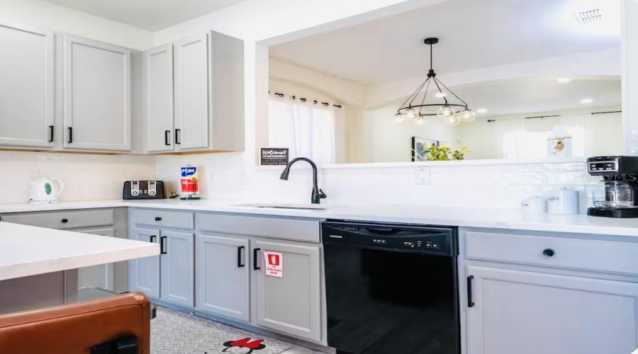 Davenport, Florida 33837, 6 Bedroom Bedrooms, ,5 Bathroombathrooms,Residential,For Sale,Orange Cosmos,0,Mfrl4964482