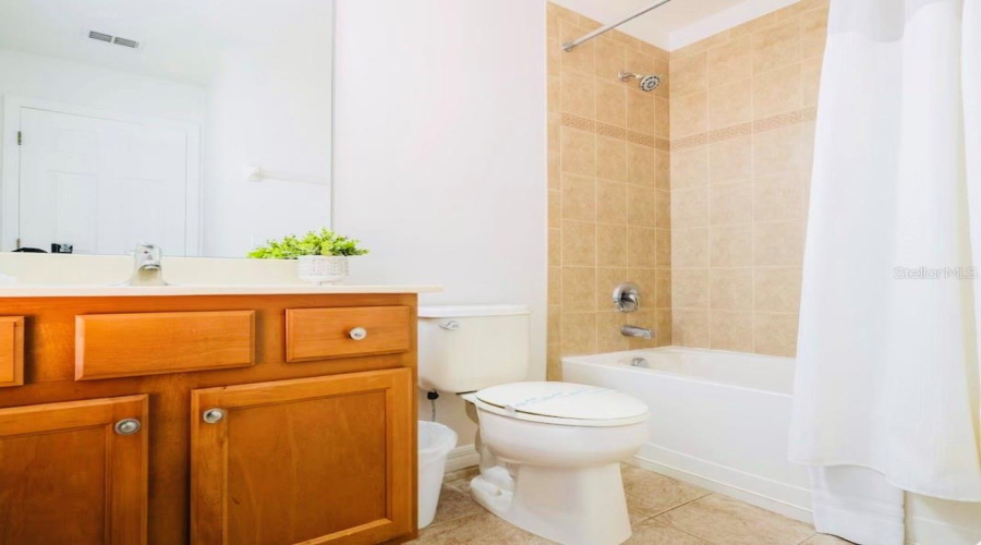 Davenport, Florida 33837, 6 Bedroom Bedrooms, ,5 Bathroombathrooms,Residential,For Sale,Orange Cosmos,0,Mfrl4964482