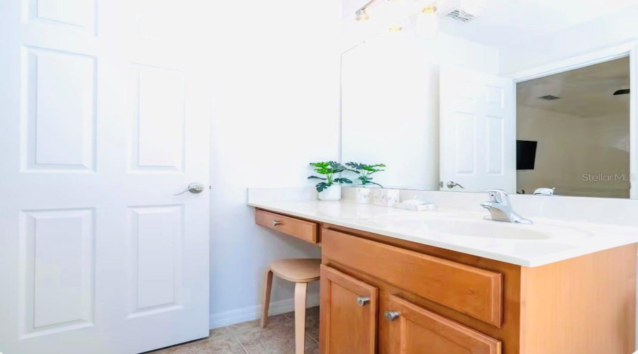 Davenport, Florida 33837, 6 Bedroom Bedrooms, ,5 Bathroombathrooms,Residential,For Sale,Orange Cosmos,0,Mfrl4964482