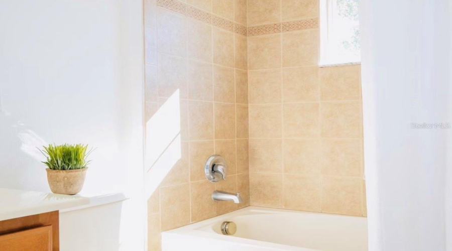 Davenport, Florida 33837, 6 Bedroom Bedrooms, ,5 Bathroombathrooms,Residential,For Sale,Orange Cosmos,0,Mfrl4964482
