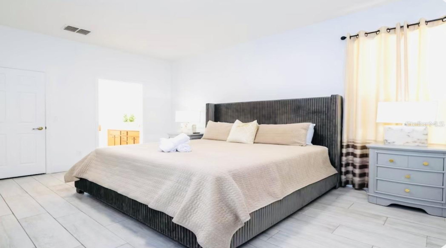 Davenport, Florida 33837, 6 Bedroom Bedrooms, ,5 Bathroombathrooms,Residential,For Sale,Orange Cosmos,0,Mfrl4964482