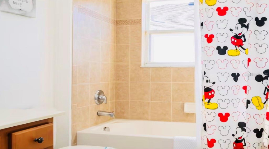 Davenport, Florida 33837, 6 Bedroom Bedrooms, ,5 Bathroombathrooms,Residential,For Sale,Orange Cosmos,0,Mfrl4964482