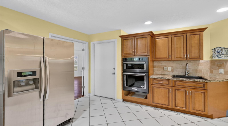 Mount Dora, Florida 32757, 3 Bedroom Bedrooms, ,2 Bathroombathrooms,Residential,For Sale,Sussex,0,Mfrg5114450