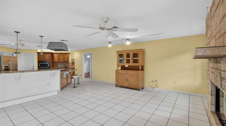 Mount Dora, Florida 32757, 3 Bedroom Bedrooms, ,2 Bathroombathrooms,Residential,For Sale,Sussex,0,Mfrg5114450