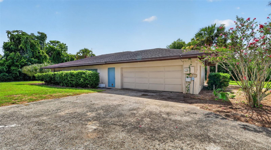 Side Entry Garage