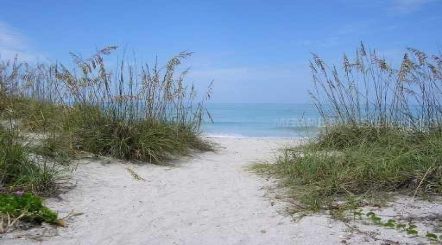Rotonda West, Florida 33947, 3 Bedroom Bedrooms, ,2 Bathroombathrooms,Residential,For Sale,Broadmoor,0,Mfrd6148501
