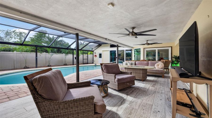 St Petersburg, Florida 33702, 4 Bedroom Bedrooms, ,3 Bathroombathrooms,Residential,For Sale,75Th,0,Mfrtb8540993