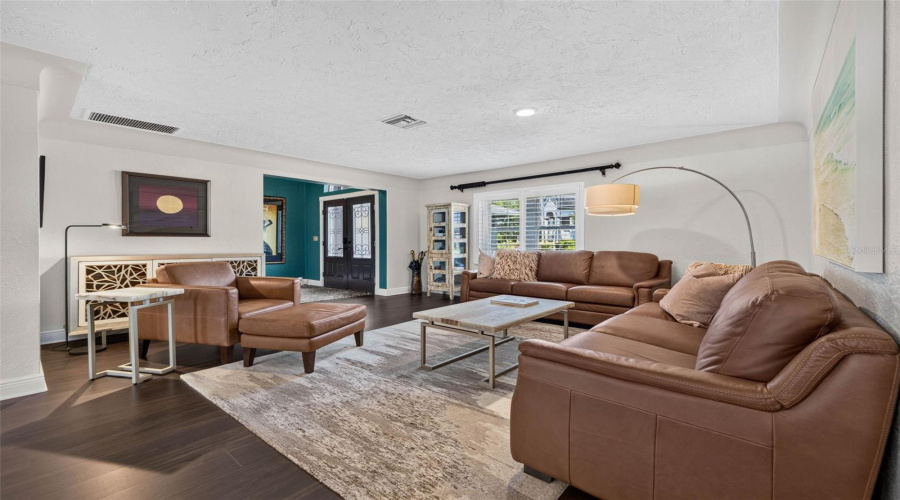 St Petersburg, Florida 33702, 4 Bedroom Bedrooms, ,3 Bathroombathrooms,Residential,For Sale,75Th,0,Mfrtb8540993