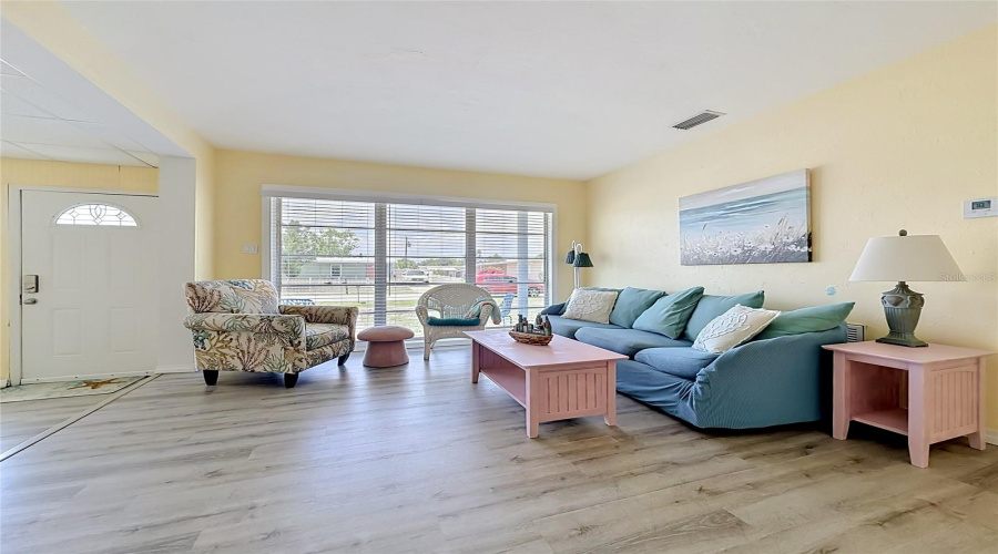 North Port, Florida 34287, 2 Bedroom Bedrooms, ,1 Bathroombathrooms,Residential,For Sale,Bumford,0,Mfrtb8542937