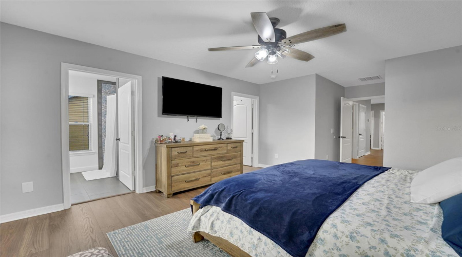 Second Level: Primary Bed
