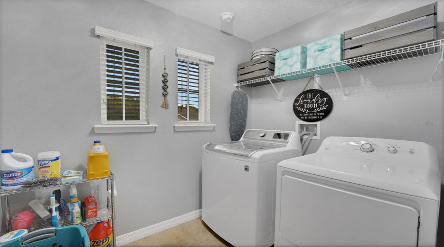 Second Level: Laundry Rom