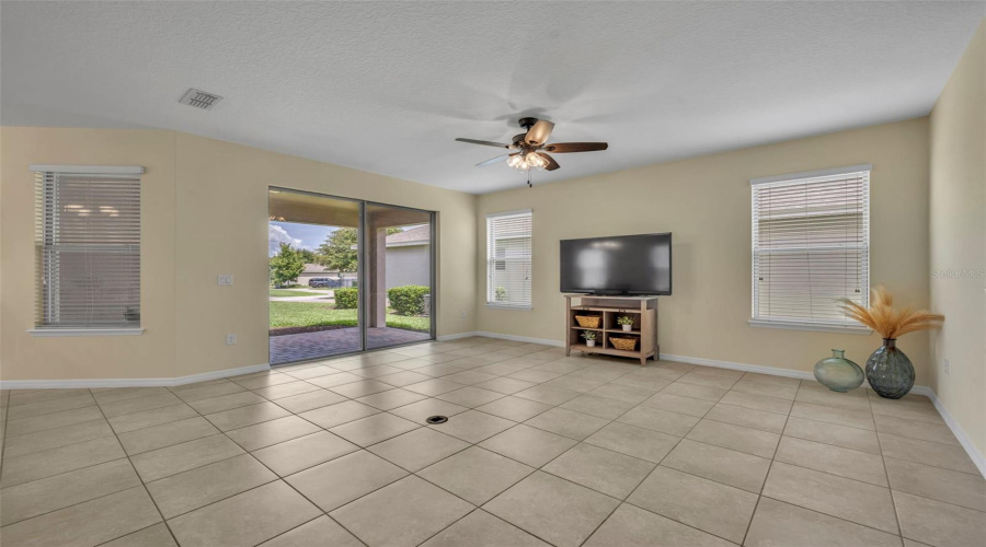 Winter Garden, Florida 34787, 4 Bedroom Bedrooms, ,3 Bathroombathrooms,Residential,For Sale,Bayview Crossing,0,Mfro6412974