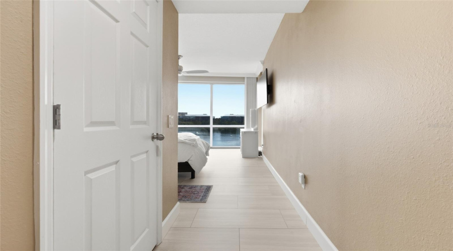 Orlando, Florida 32801, 3 Bedroom Bedrooms, ,2 Bathroombathrooms,Residential,For Sale,Central,0,Mfro6432138