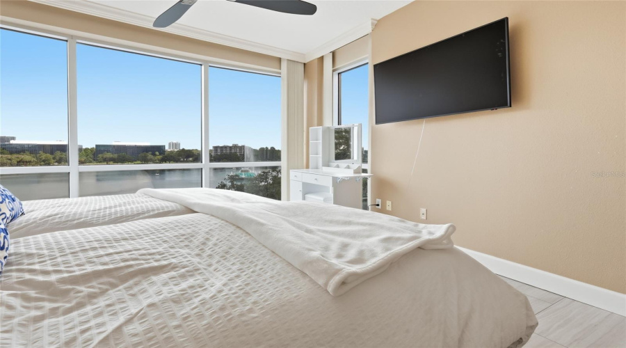 Orlando, Florida 32801, 3 Bedroom Bedrooms, ,2 Bathroombathrooms,Residential,For Sale,Central,0,Mfro6432138