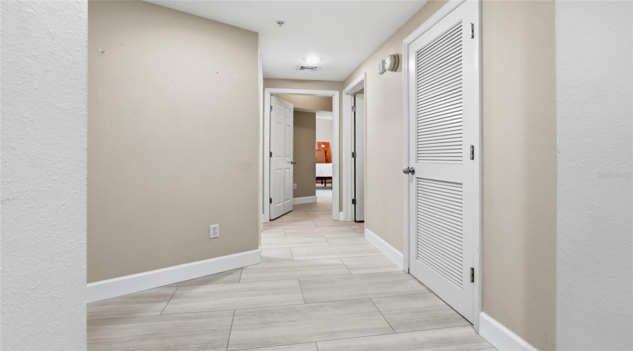 Orlando, Florida 32801, 3 Bedroom Bedrooms, ,2 Bathroombathrooms,Residential,For Sale,Central,0,Mfro6432138