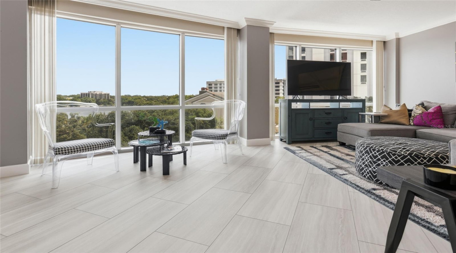 Orlando, Florida 32801, 3 Bedroom Bedrooms, ,2 Bathroombathrooms,Residential,For Sale,Central,0,Mfro6432138