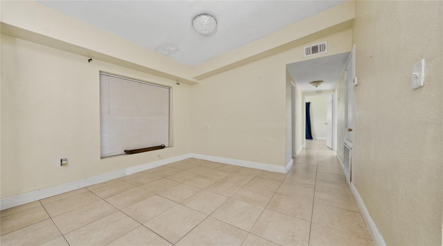 Orlando, Florida 32808, 3 Bedroom Bedrooms, ,1 Bathroombathrooms,Residential,For Sale,Robbins,0,Mfrs5152490