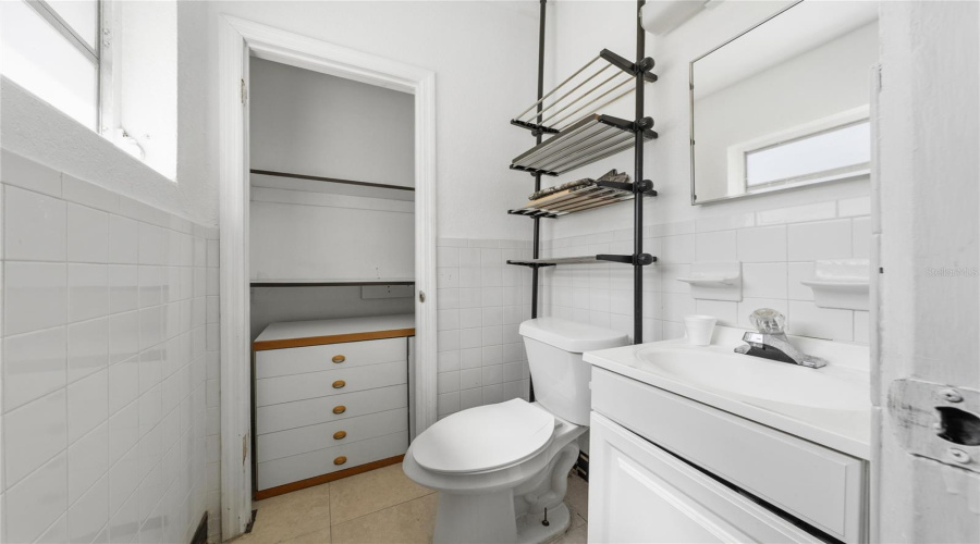 Orlando, Florida 32808, 3 Bedroom Bedrooms, ,1 Bathroombathrooms,Residential,For Sale,Robbins,0,Mfrs5152490