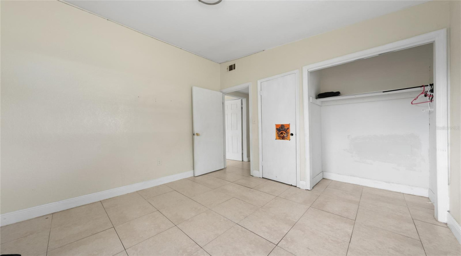 Orlando, Florida 32808, 3 Bedroom Bedrooms, ,1 Bathroombathrooms,Residential,For Sale,Robbins,0,Mfrs5152490