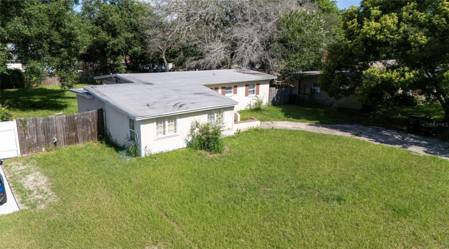Orlando, Florida 32808, 3 Bedroom Bedrooms, ,1 Bathroombathrooms,Residential,For Sale,Robbins,0,Mfrs5152490