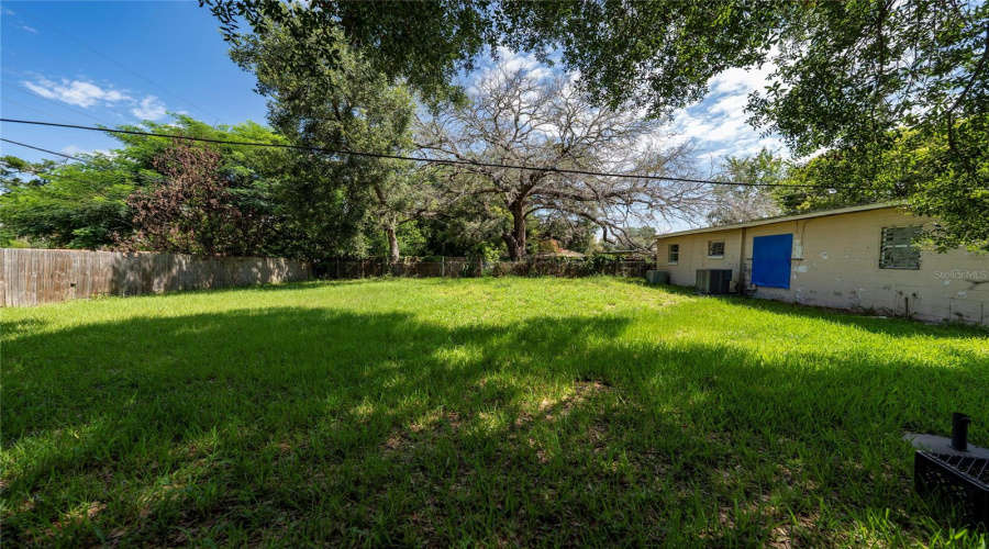 Orlando, Florida 32808, 3 Bedroom Bedrooms, ,1 Bathroombathrooms,Residential,For Sale,Robbins,0,Mfrs5152490