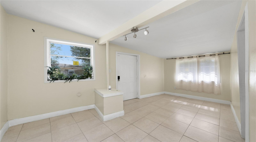 Orlando, Florida 32808, 3 Bedroom Bedrooms, ,1 Bathroombathrooms,Residential,For Sale,Robbins,0,Mfrs5152490