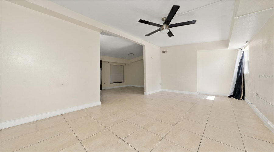 Orlando, Florida 32808, 3 Bedroom Bedrooms, ,1 Bathroombathrooms,Residential,For Sale,Robbins,0,Mfrs5152490