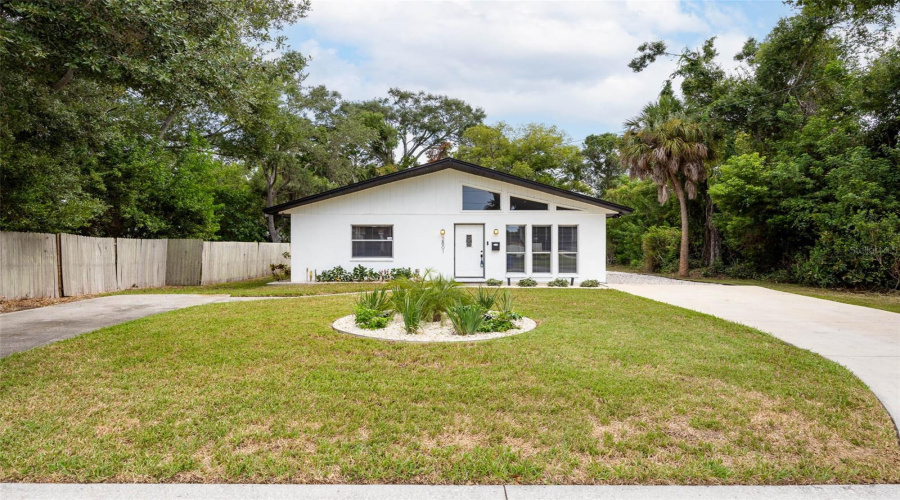 St Petersburg, Florida 33712, 2 Bedroom Bedrooms, ,2 Bathroombathrooms,Residential,For Sale,51St,0,Mfrtb8529671