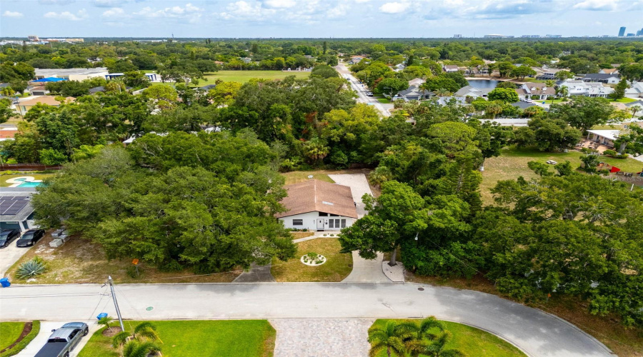 St Petersburg, Florida 33712, 2 Bedroom Bedrooms, ,2 Bathroombathrooms,Residential,For Sale,51St,0,Mfrtb8529671