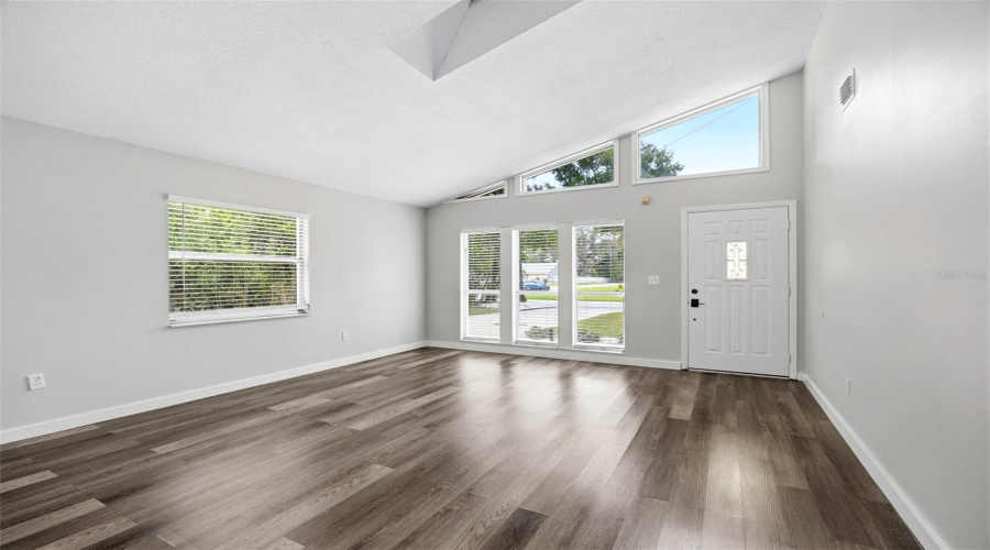 St Petersburg, Florida 33712, 2 Bedroom Bedrooms, ,2 Bathroombathrooms,Residential,For Sale,51St,0,Mfrtb8529671