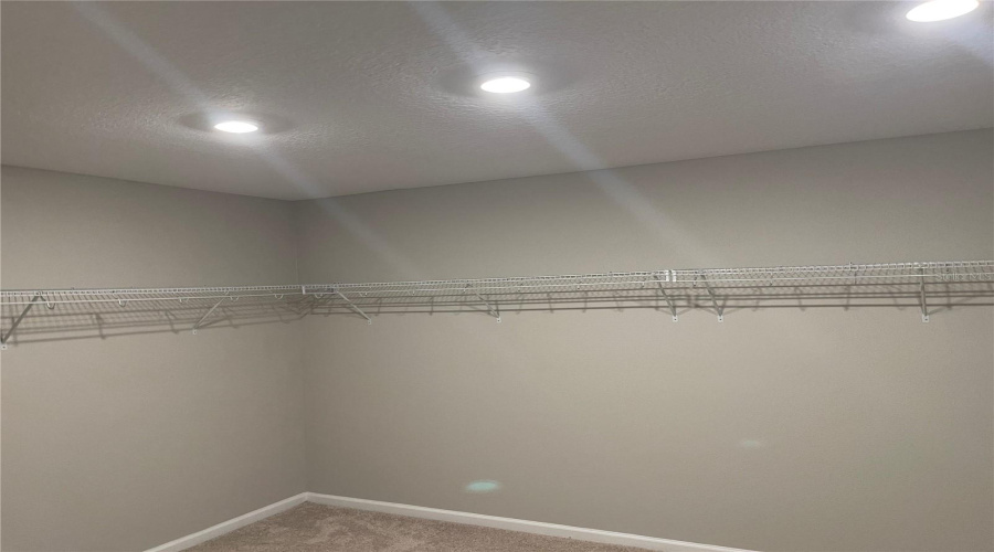 Kissimmee, Florida 34744, 5 Bedroom Bedrooms, ,3 Bathroombathrooms,Residential,For Sale,Gavin Sky,0,Mfrs5156356
