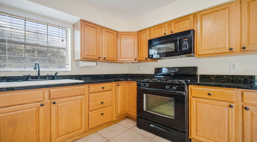 Haines City, Florida 33844, 4 Bedroom Bedrooms, ,3 Bathroombathrooms,Residential,For Sale,Crest,0,Mfrs5156220