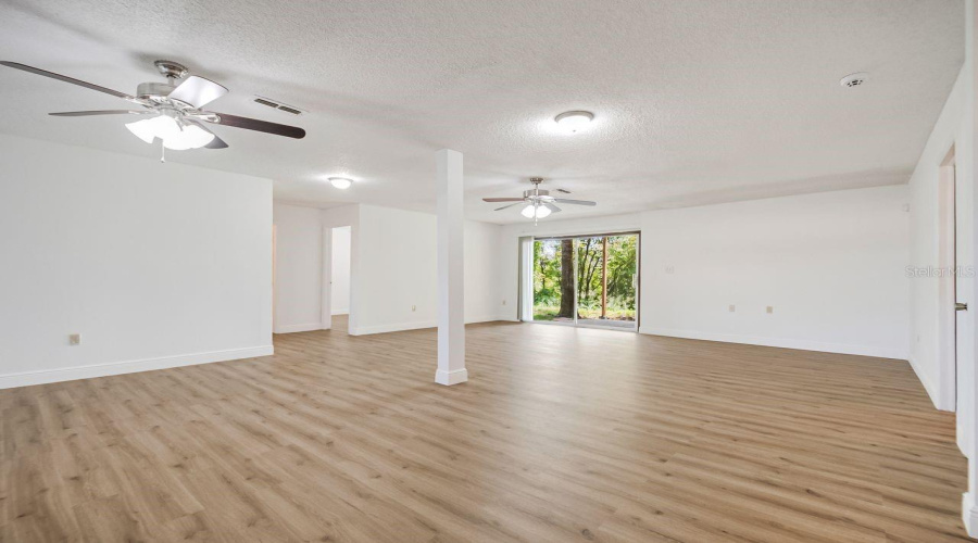 Haines City, Florida 33844, 4 Bedroom Bedrooms, ,3 Bathroombathrooms,Residential,For Sale,Crest,0,Mfrs5156220