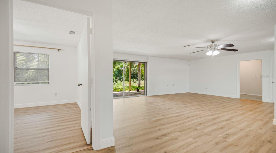 Haines City, Florida 33844, 4 Bedroom Bedrooms, ,3 Bathroombathrooms,Residential,For Sale,Crest,0,Mfrs5156220