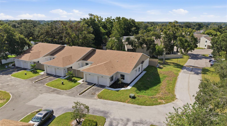 Apopka, Florida 32712, 3 Bedroom Bedrooms, ,2 Bathroombathrooms,Residential,For Sale,Oak Pl,0,Mfro6389632