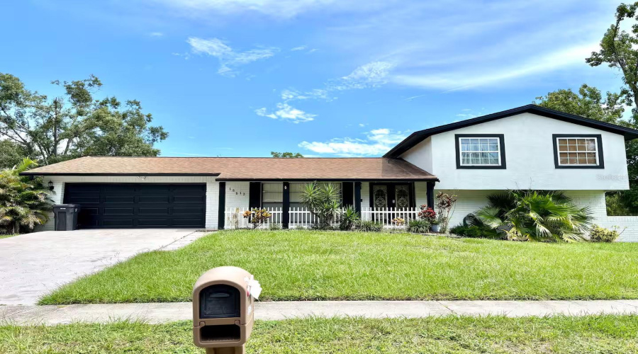 Tampa, Florida 33624, 4 Bedroom Bedrooms, ,3 Bathroombathrooms,Residential,For Sale,Silverhill,0,Mfrtb8505033