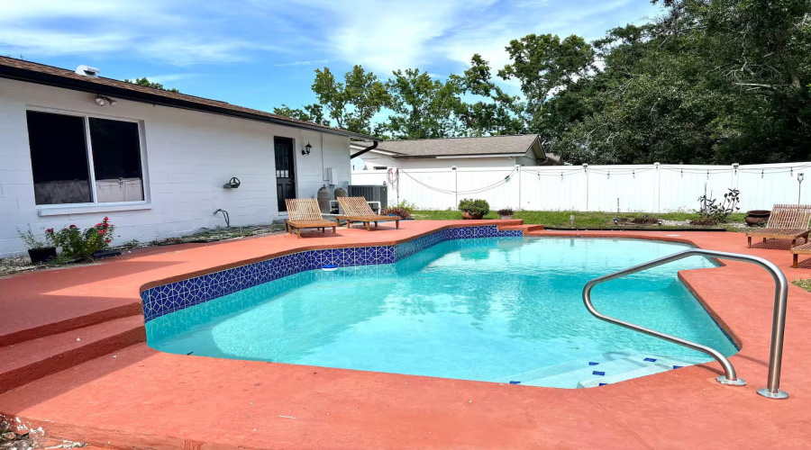 Tampa, Florida 33624, 4 Bedroom Bedrooms, ,3 Bathroombathrooms,Residential,For Sale,Silverhill,0,Mfrtb8505033