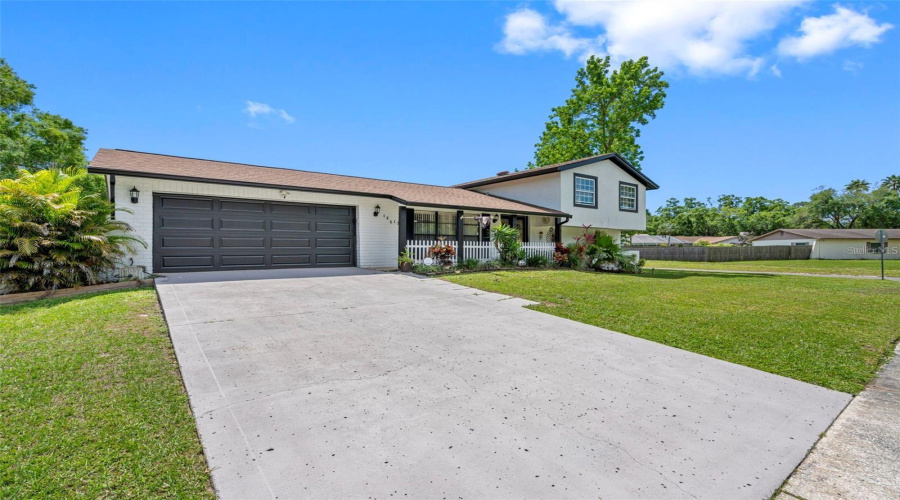 Tampa, Florida 33624, 4 Bedroom Bedrooms, ,3 Bathroombathrooms,Residential,For Sale,Silverhill,0,Mfrtb8505033