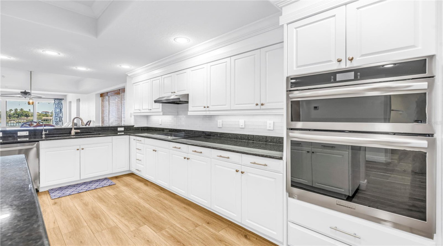 Microwave &Amp; Oven