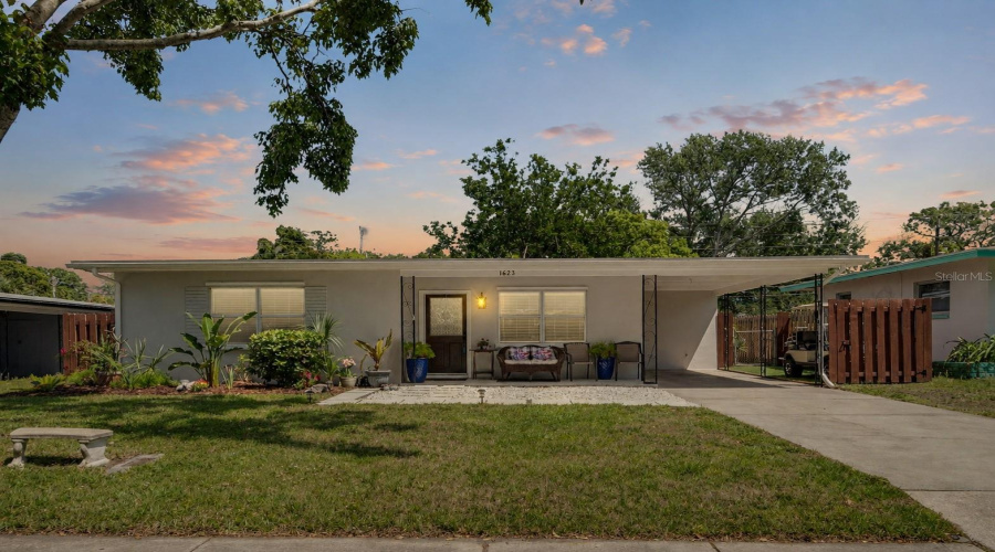 Dunedin, Florida 34698, 3 Bedroom Bedrooms, ,2 Bathroombathrooms,Residential,For Sale,San Mateo,0,Mfrtb8542065
