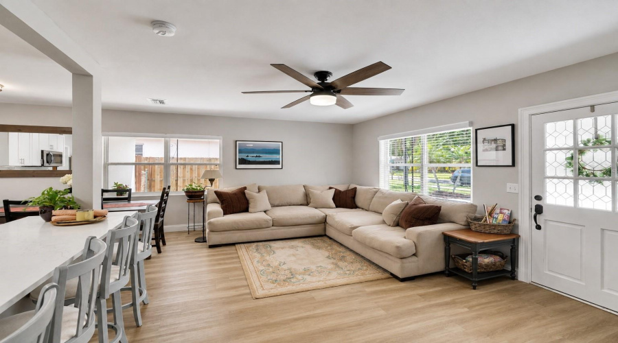 Dunedin, Florida 34698, 3 Bedroom Bedrooms, ,2 Bathroombathrooms,Residential,For Sale,San Mateo,0,Mfrtb8542065