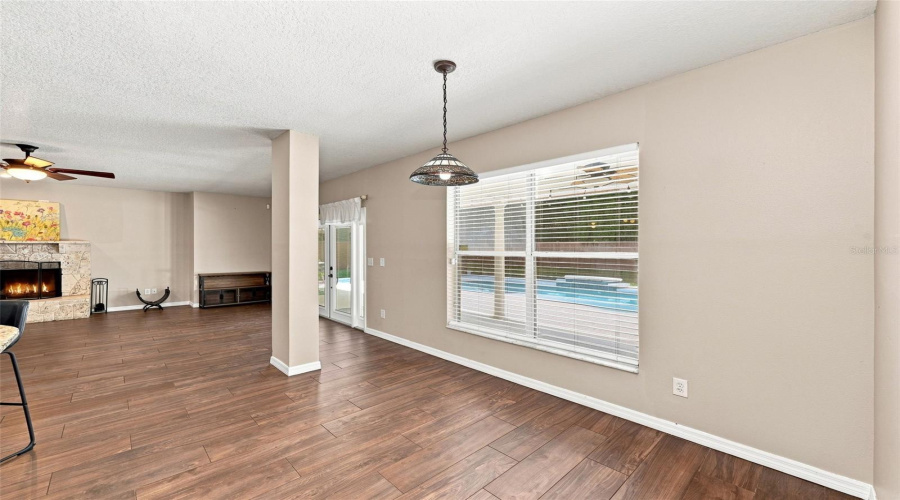 Eating Space In Kitchen